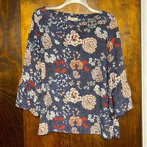 Loft flutter sleeve blouse